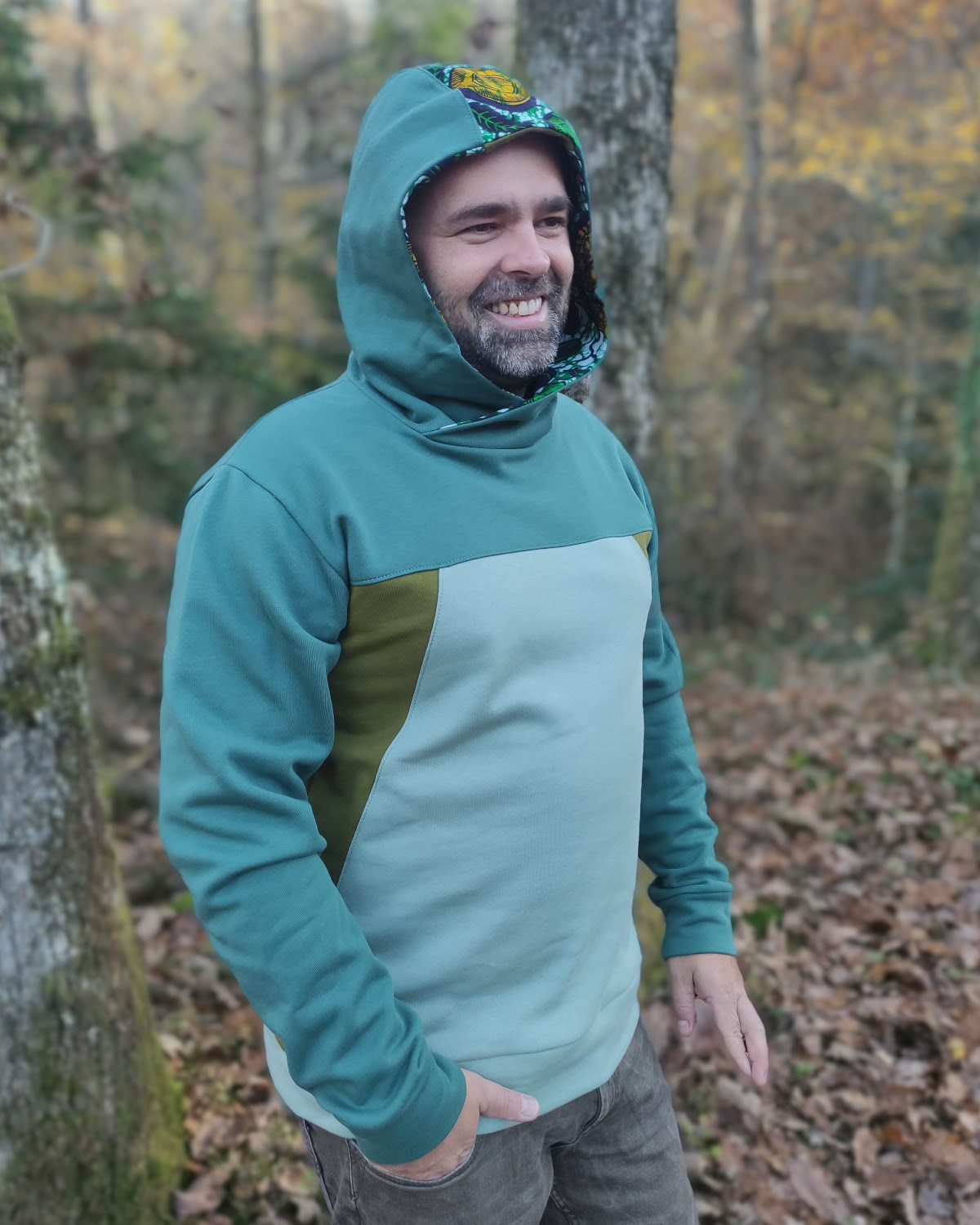 sweat hoodie artisanal homme en coton biologique bleu canard et vert
