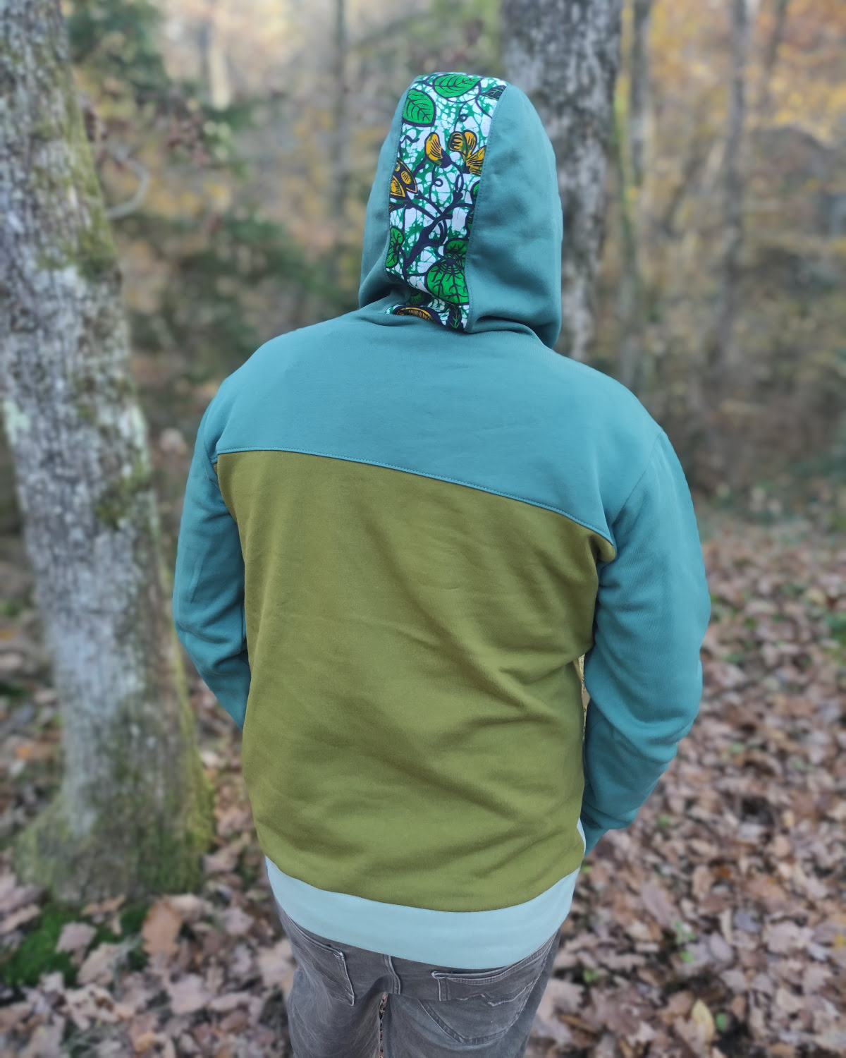 sweat hoodie artisanal homme en coton biologique bleu canard et vert