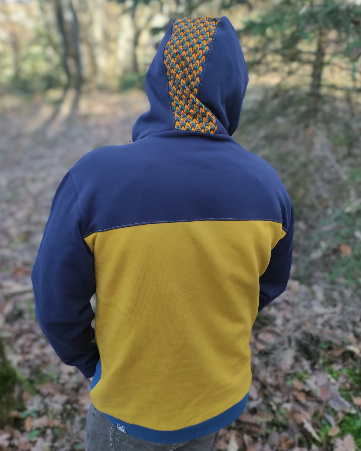 Handmade hoodie in organic cotton, blue and yellow and wax fabric
